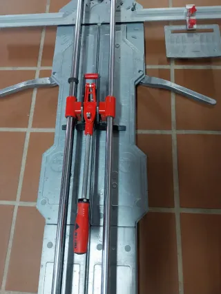 Cortadora de azulejos profesional con maletín