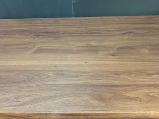 Mesa de despacho grande de madera