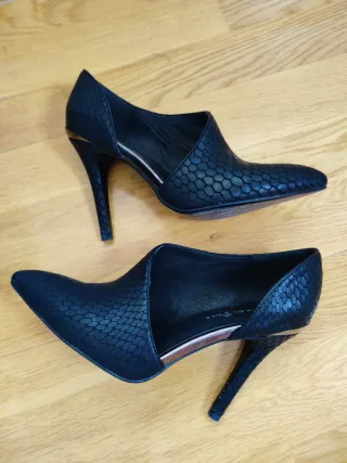 Zapatos Tacón Alma en Pena Negros