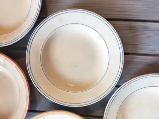 Juego 5 platos piedra y fuente beige/azul