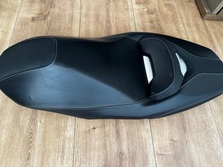 Asiento Yamaha X Max 2019