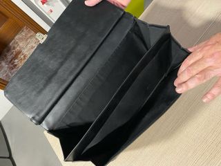 Maletín negro de piel