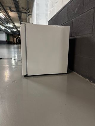 Nevera Hisense Blanca. Si eres de Zgz  te la llevo