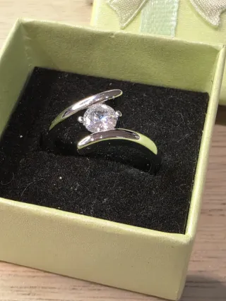 Anillo Plata de Ley Compromiso Circonita