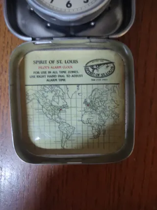 Reloj despertador plateado Spirit of St. Louis