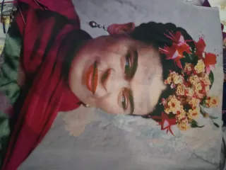 Fular Frida Kahlo doble cara con guantes