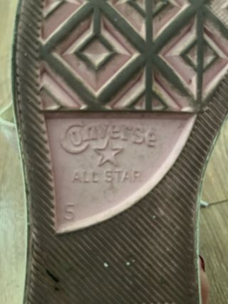 Converse flores rosas y amarillas