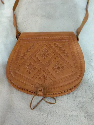 Bolso Cuero Repujado Artesanal Marrón