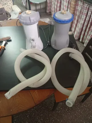 2 Bombas Agua Piscina Plástico