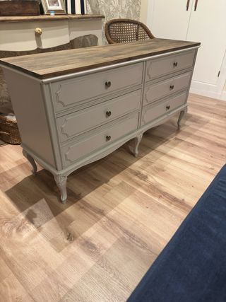 Preciosa cómoda de madera restaurada a tu gusto