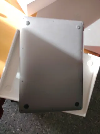 MacBook Air A1932 REPARAR