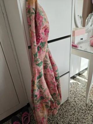 Sudadera con capucha floral