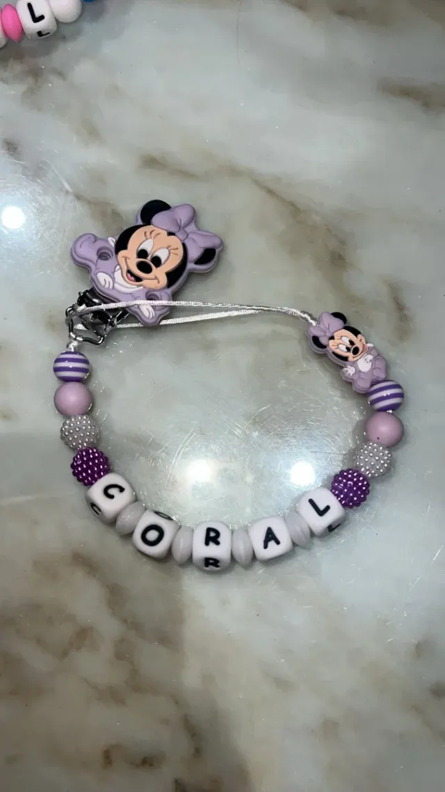 Chupetero personalizado con nombre