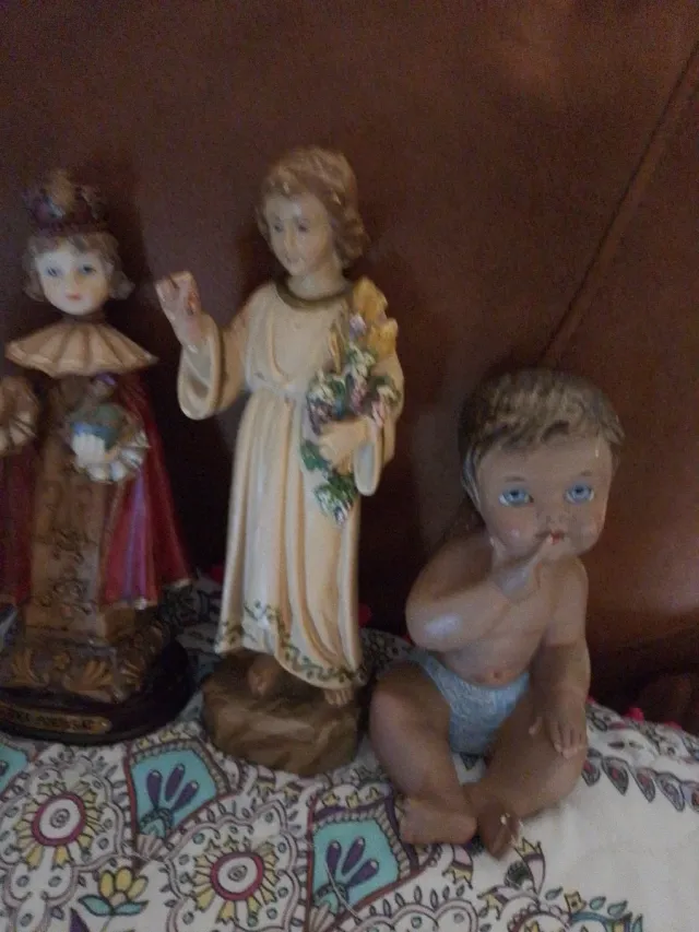 Lote 5 figure antiche del Bambino Gesù