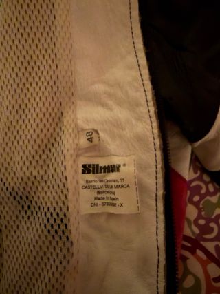 Mono de moto de piel