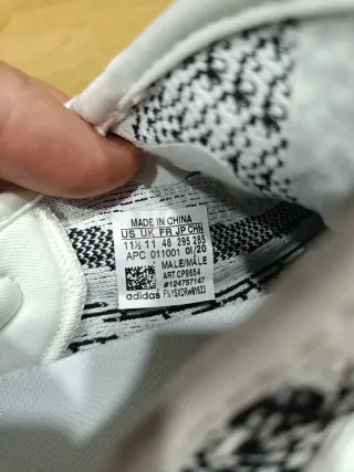 Adidas Yeezy 350 V2 Zebra