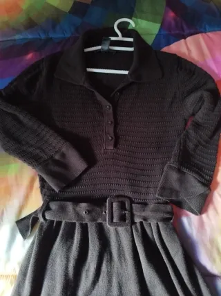 Vestido marrón con cinturón