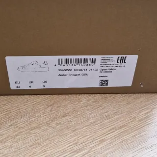 Zapatos BOSS blancos y marrones