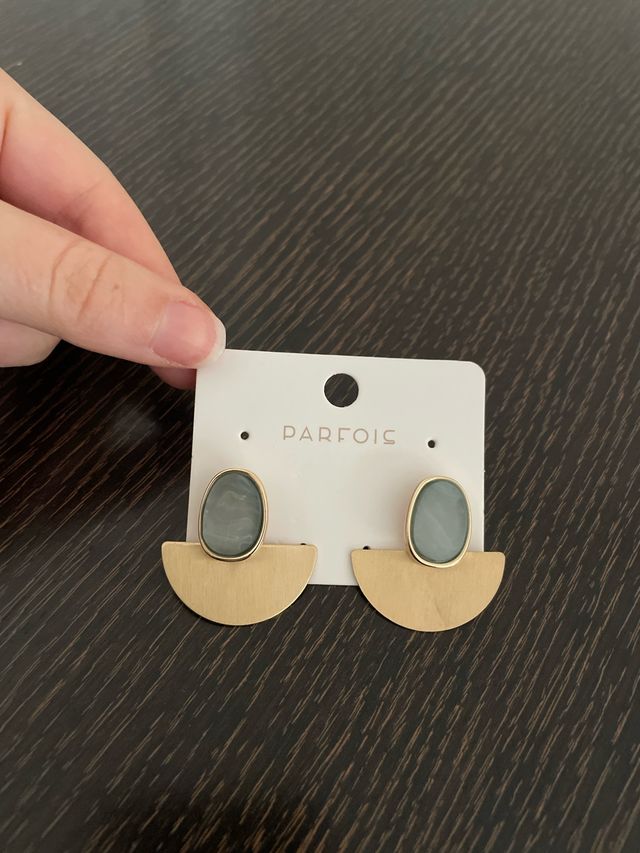 Pendientes Parfois dorados y grises