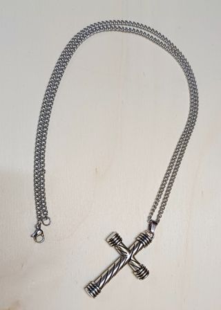 Colgante Cruz Diseño Industrial Cadena Cubana