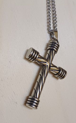 Colgante Cruz Diseño Industrial Cadena Cubana