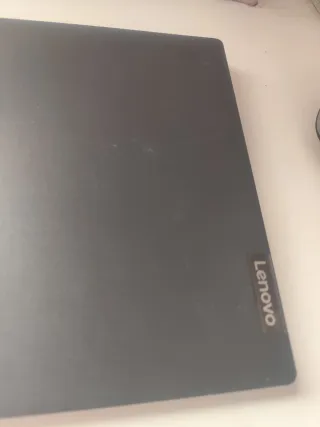 Lenovo V15 IGL Intel Celeron N4020 Ordenador