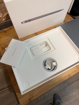 Portátil MacBook Air 13 Chip M1 Gris Espacial