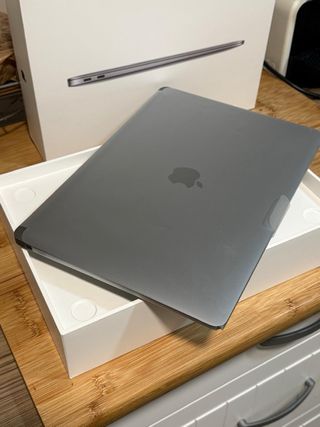 Portátil MacBook Air 13 Chip M1 Gris Espacial