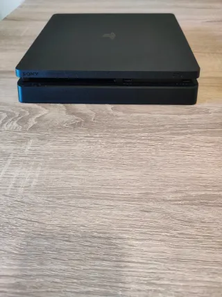 PS4 Slim 1TB Call of Duty Modern Warfare