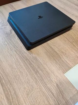 PS4 Slim 1TB Call of Duty Modern Warfare