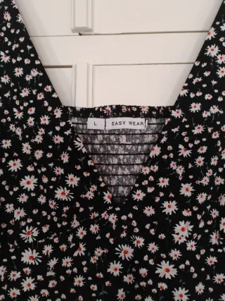 Vestido floral negro talla L