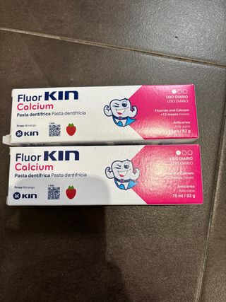 Pasta dientes Fluor Kin Calcium Fresa Morango