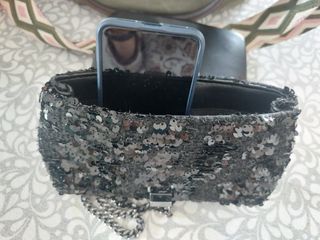 Bolso fiesta lentejuelas negro Parfois