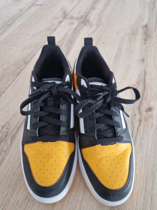 Zapatillas Puma Negras y Amarillas