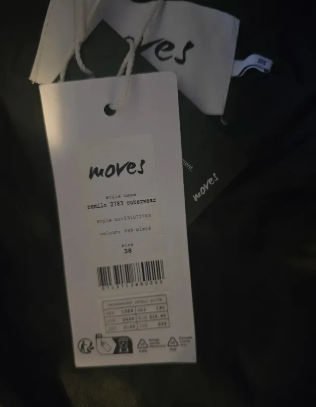 Abrigo de invierno negro largo