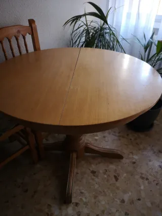 Mesa redonda de madera para salón extensible