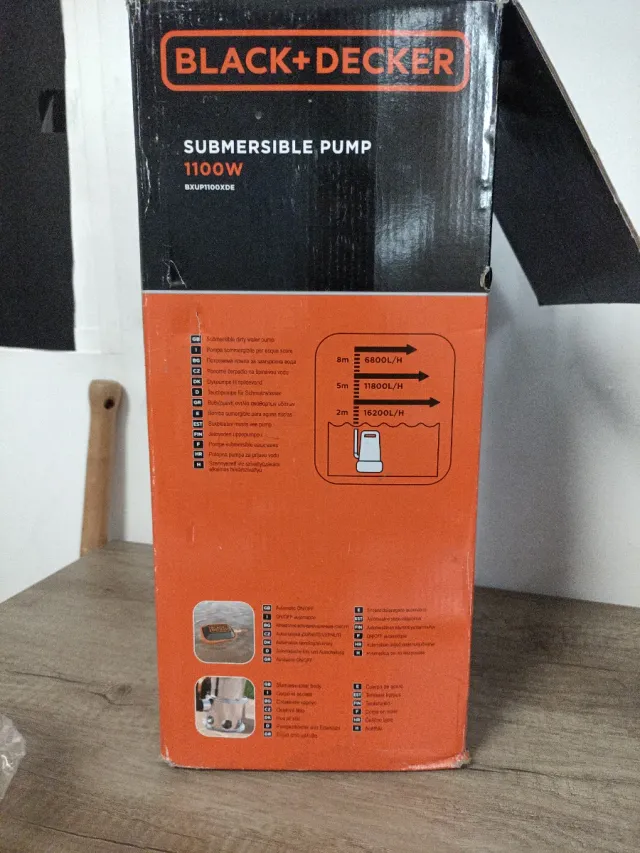 Bomba Sumergible Black+Decker 1100W