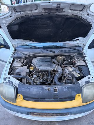 Despiece Renault clio 1.9 Diesel Año 2001