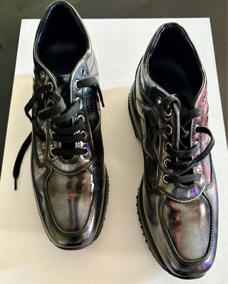 Zapatillas Hogan Piel Negra y Plateada
