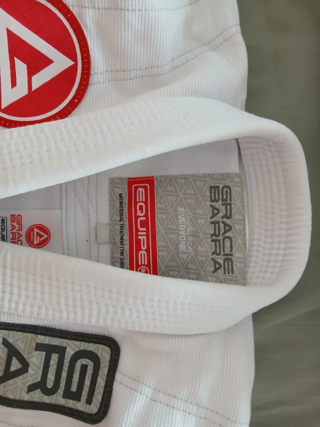 Kimono Gracie Barra Blanco talla A0 Usado 4 veces