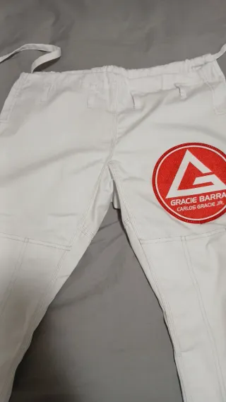 Kimono Gracie Barra Blanco talla A0 Usado 4 veces