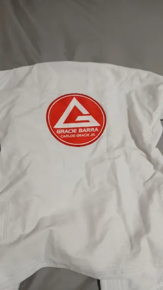 Kimono Gracie Barra Blanco talla A0 Usado 4 veces