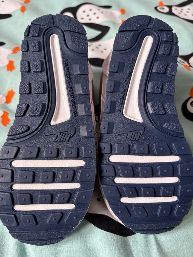 Zapatillas Nike Valiant MD Talla 27