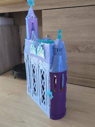 Castillo de Elsa y Muñecas Ana y Elsa