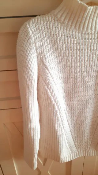 Jersey Zara cuello alto blanco Talla M