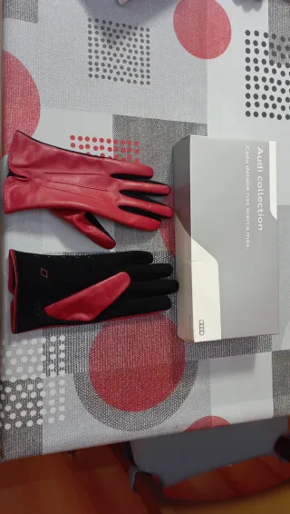 Guantes Audi Collection Rojo y Negro