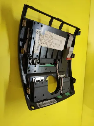 PANTALLA MULTIFUNCION SEAT IBIZA GP99 CORDOBA 99-