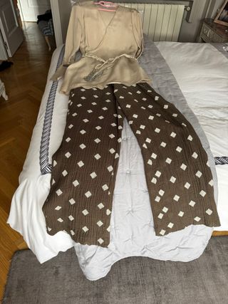 Conjunto pantalón y casaca