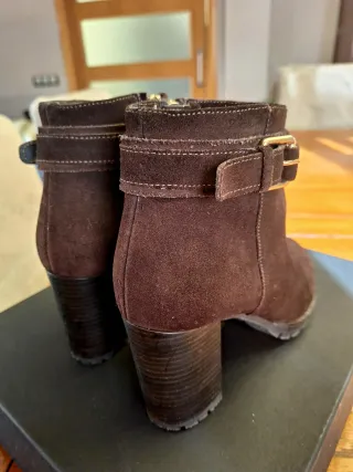 Botines Massimo Dutti serraje Marrones Tacon