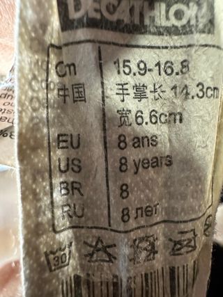 Mono y manoplas esquí niño 8 años